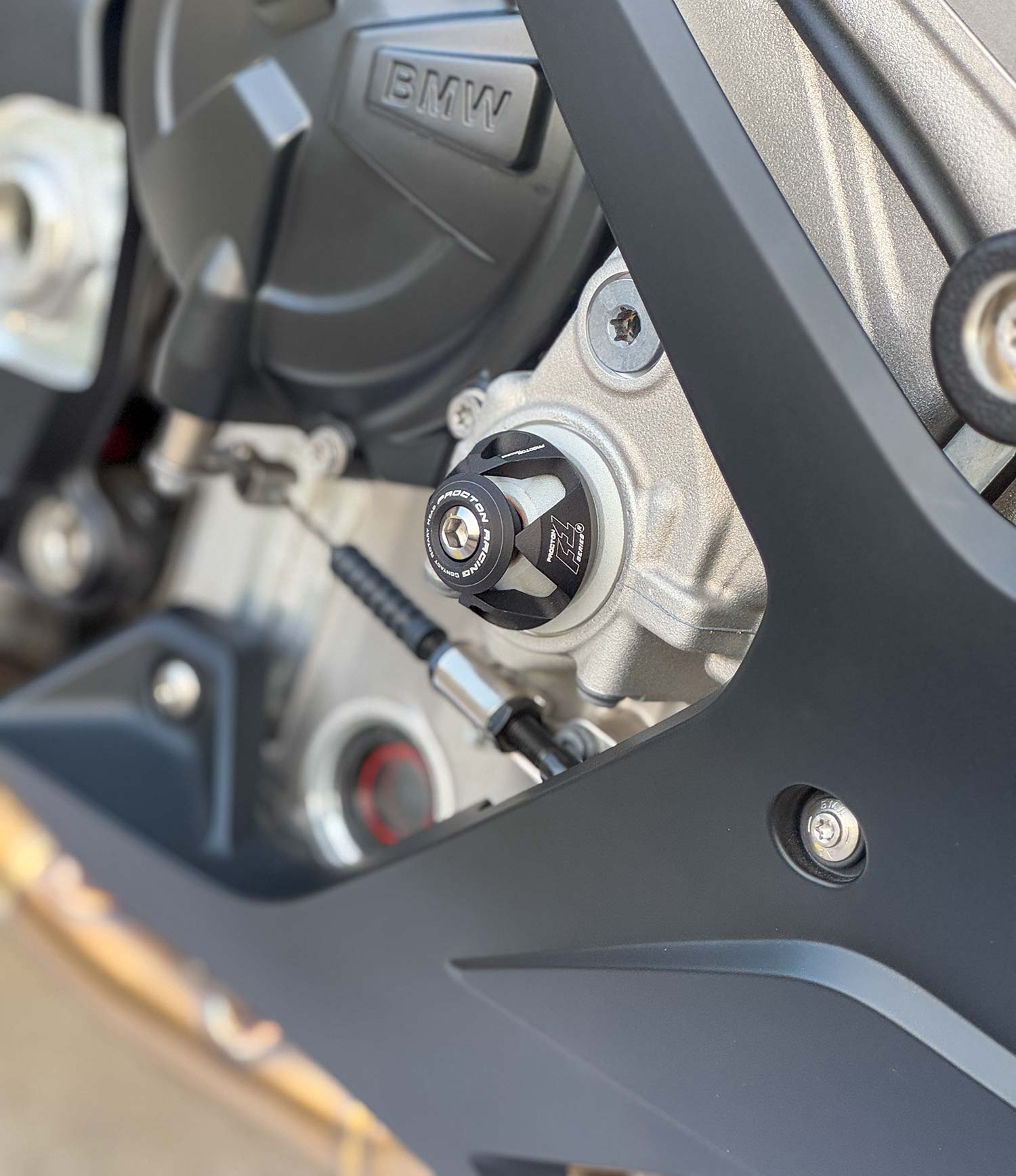 Slider per cofano motore Procton F1 (1 pz.) - BMW - S1000 RR (2019 e successivi)