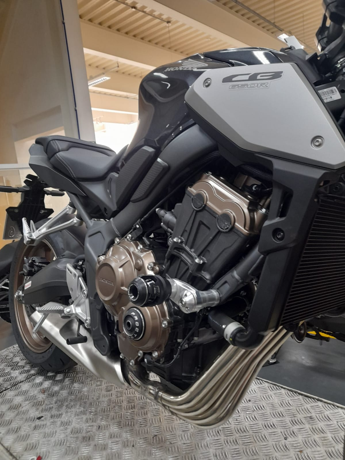 Honda - CB 650 R (2019-on) - Procton Racing Rotational Impact System – Frame Sliders F1