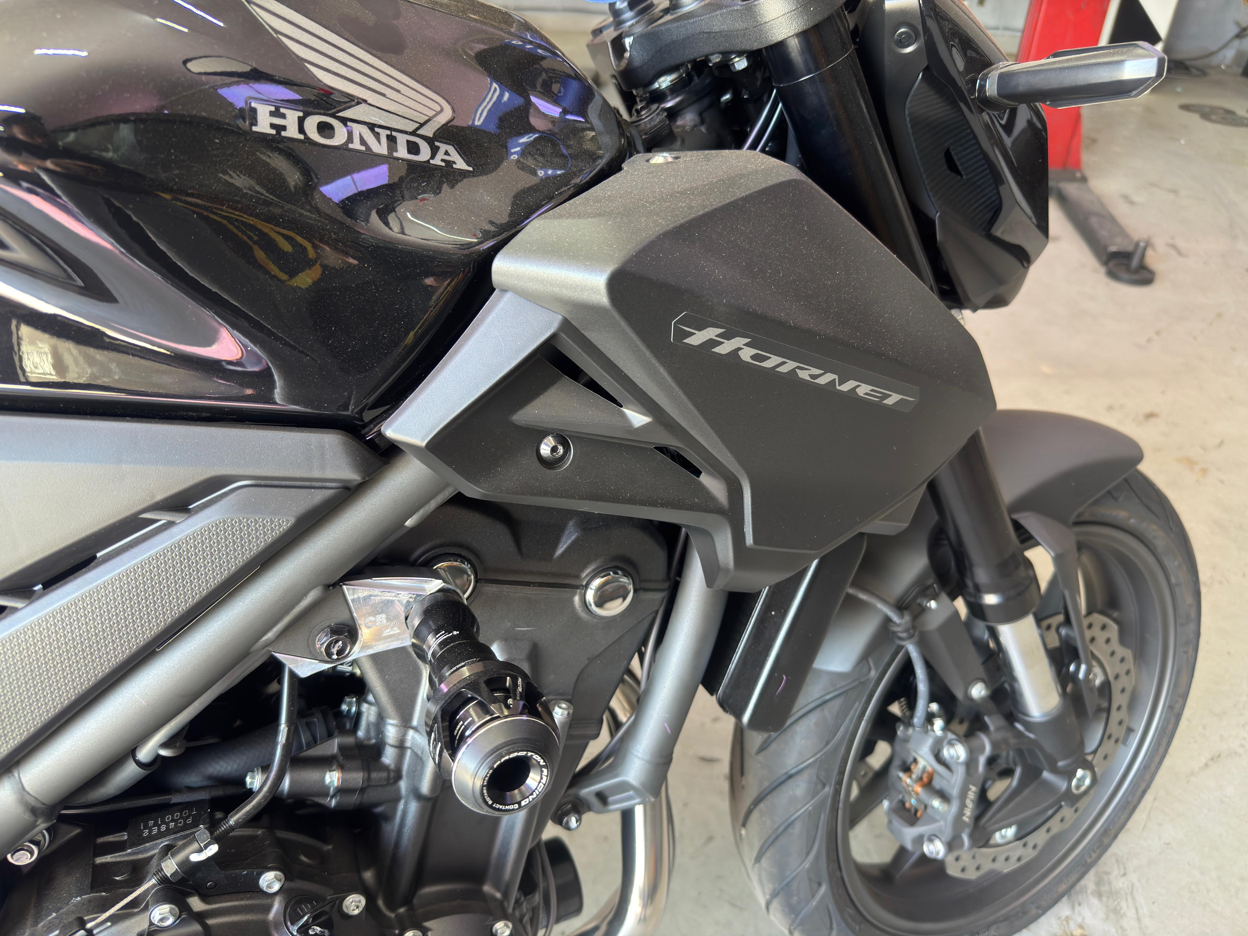 Honda - CB500 Hornet (2025-on) - Procton Racing Rotational Impact System – Frame Sliders F1