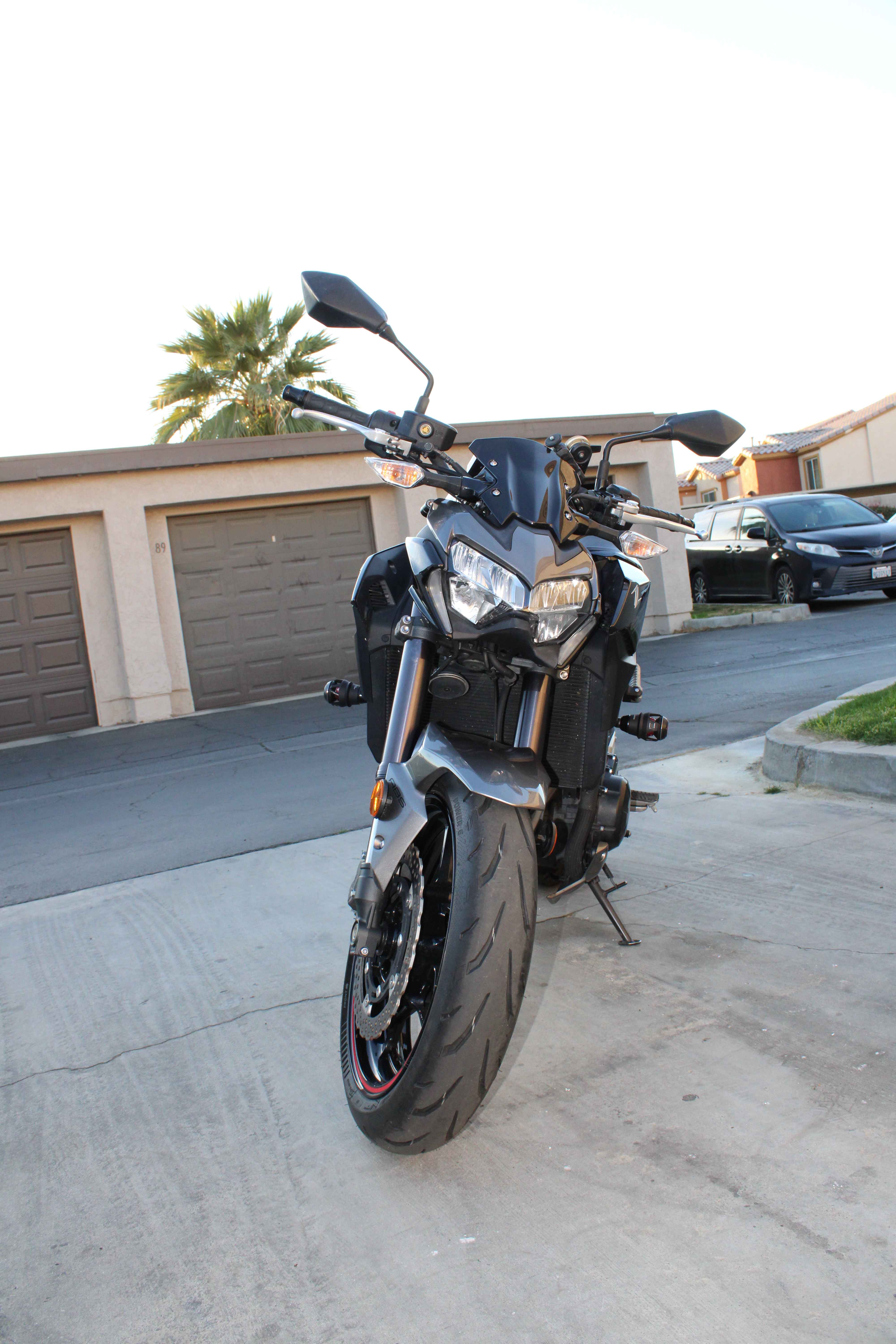 Deslizador de chasis Procton F1 - Kawasaki - Z900 /SE/R/RS CAFE (2017 en adelante)