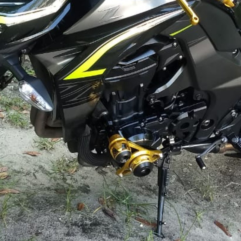 Procton F1 Frame Slider - Kawasaki - Z1000 (2010 & newer) Color: Black