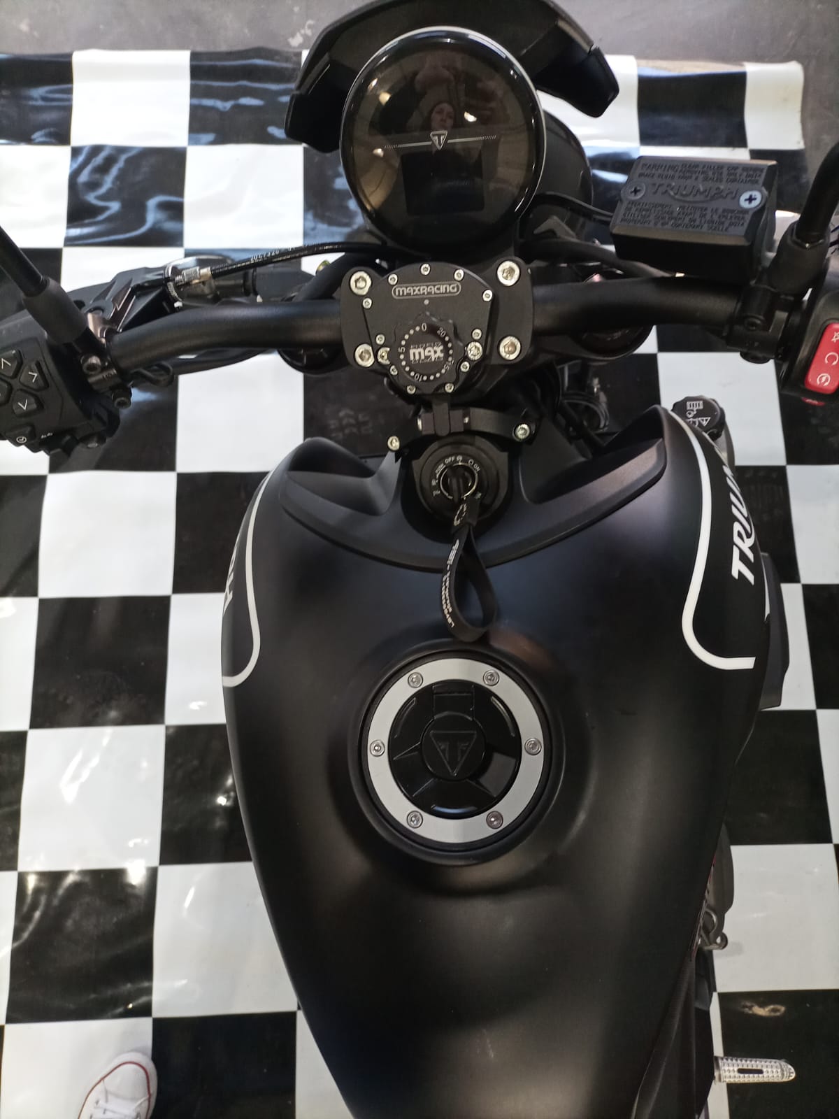 Amortiguador de dirección MaxRacing MAX20 - Triumph - Trident 660