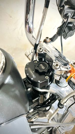 MaxRacing MAX20 Steering Damper - Harley Davidson - Dyna FXDB