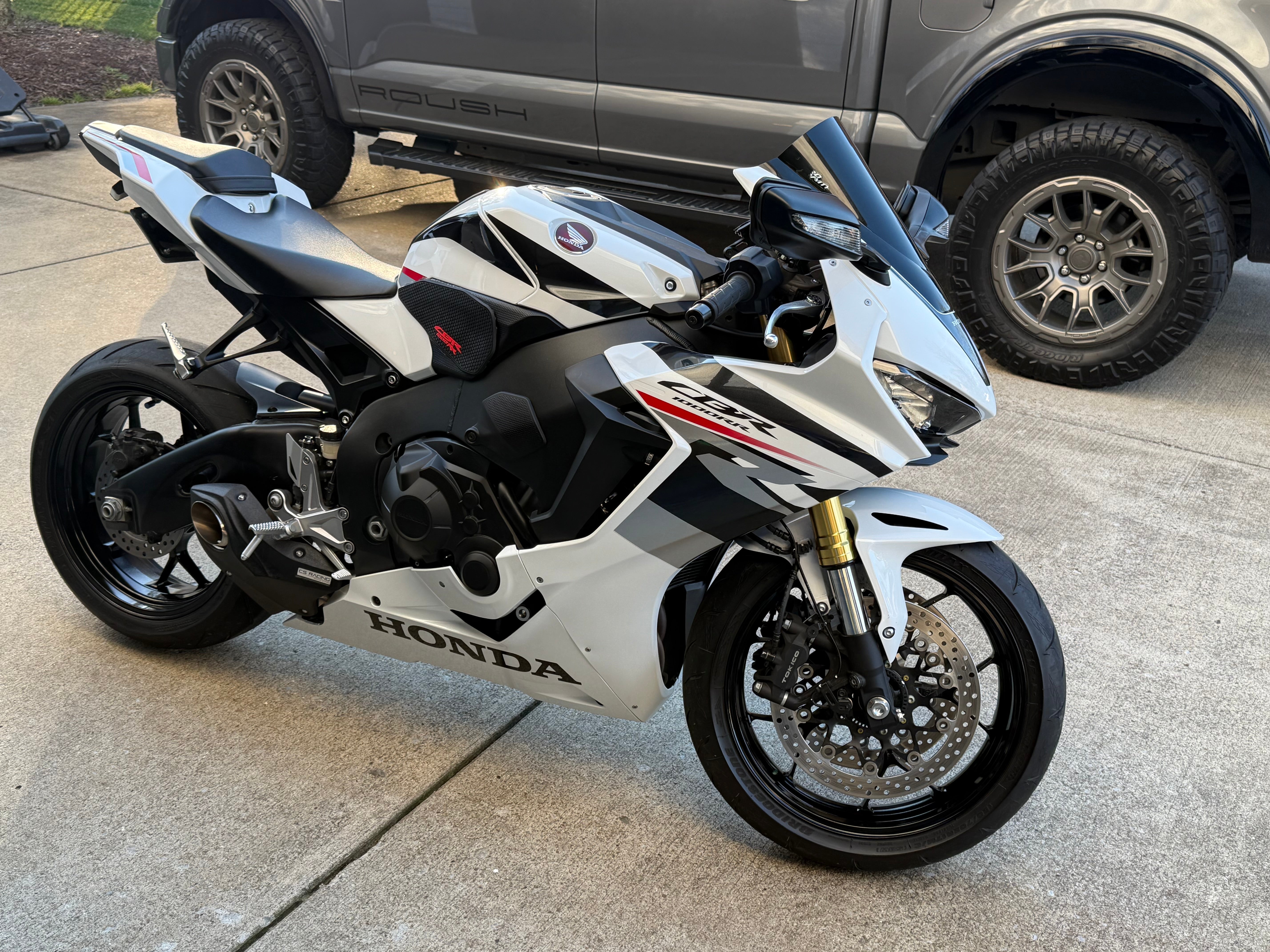 2017-25 Honda CBR1000RR / SP CS Racing Slip-on Exhaust | Muffler + dB Killer (+4hp)