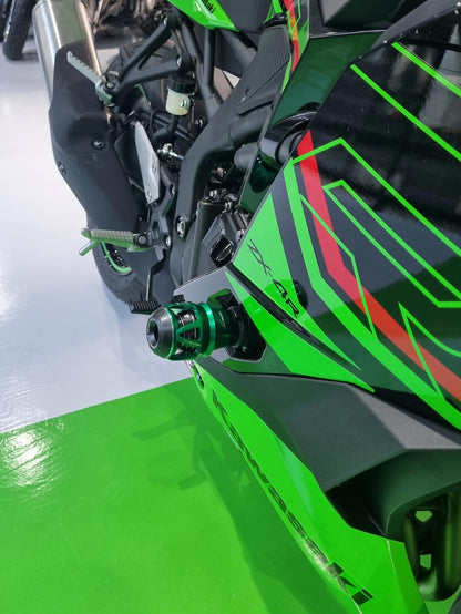 Kawasaki - ZX-4R / RR - Procton Racing Rotational Impact System – Frame Sliders F1