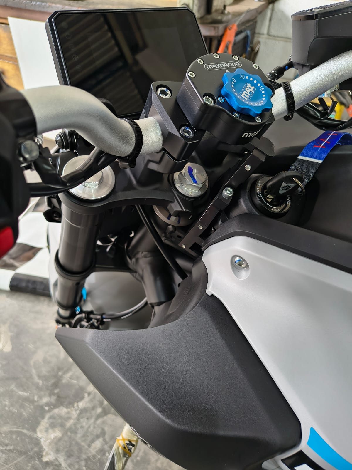 MaxRacing MAX20 Steering Damper - Yamaha - MT-07 (2025-on) - LCD Dash